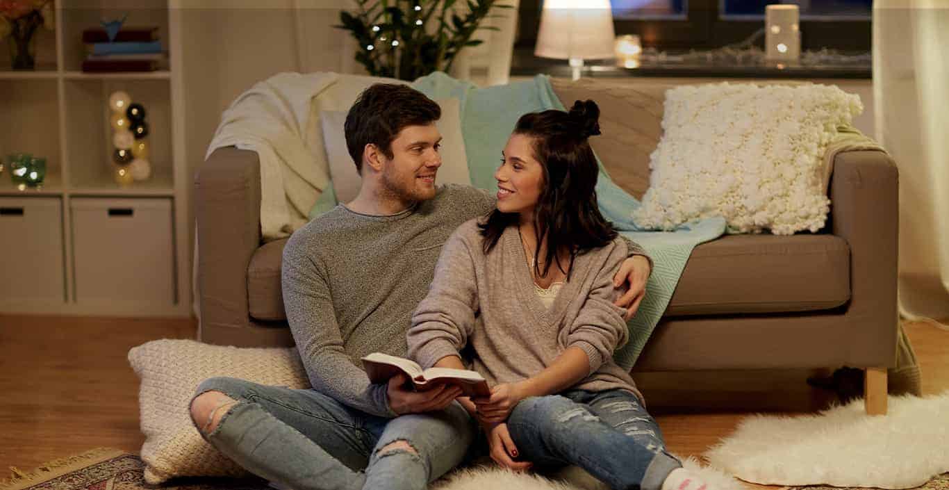Cómo empezar a leer la Biblia y orar en pareja - CVCLAVOZ Cómo empezar a leer la Biblia y orar en pareja - CVCLAVOZ