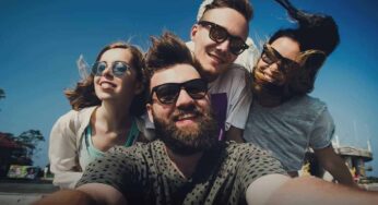 10 versículos bíblicos para dedicar a tus amigos