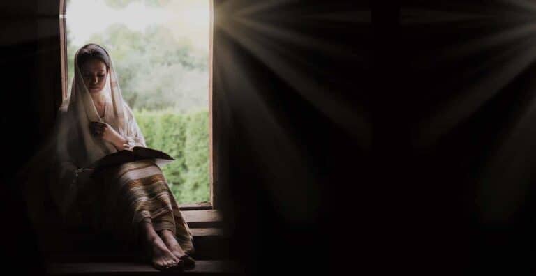 Mujeres Que Dejaron Huellas En La Biblia 6 mujeres de la Biblia que nos dejaron un legado - CVCLAVOZ