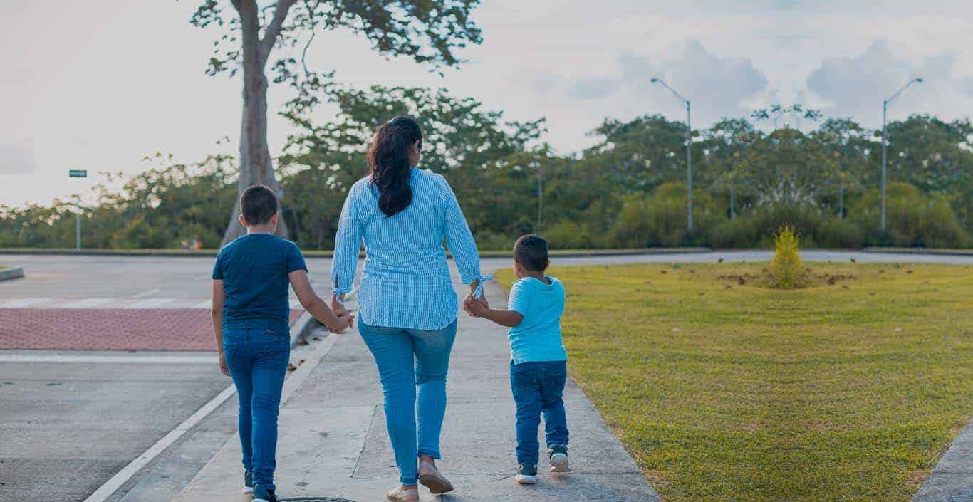 Cómo debe ser una buena mamá, según la Biblia - CVCLAVOZ