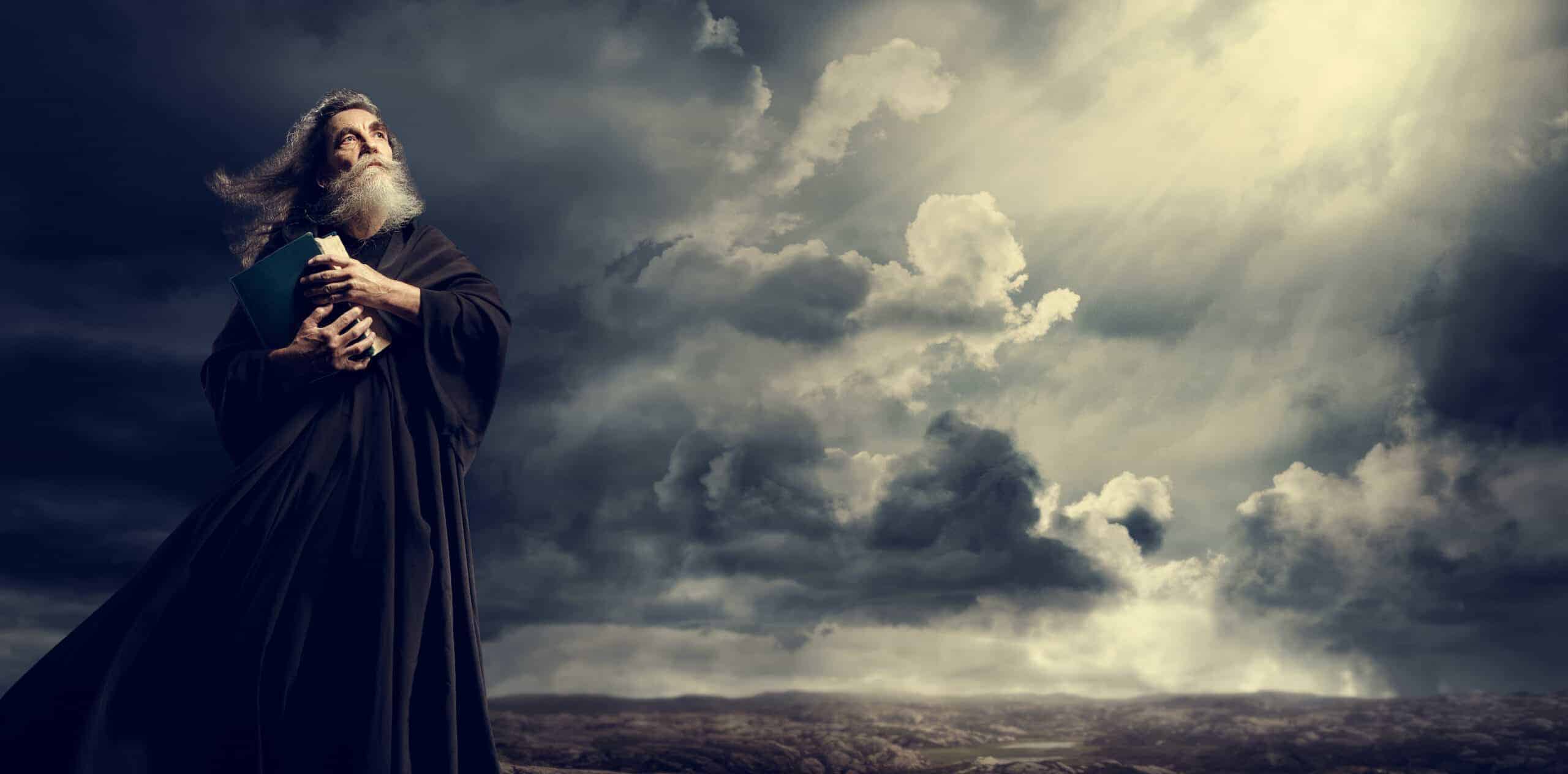 Locos de Dios, la denuncia pasada y presente