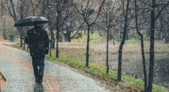 La tarde está llorando y es por ti